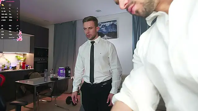 Snapshot of danielkraigforu chatting on November 2025 05:37:02 PM danielkraigforu online show from November 2025 05:37:02 PM