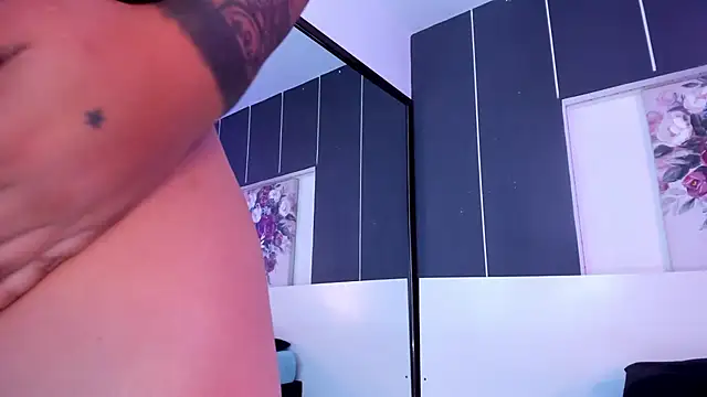 Snapshot of Alexxxholy chatting on January 2025 01:49:01 PM Alexxxholy online show from January 2025 01:49:01 PM