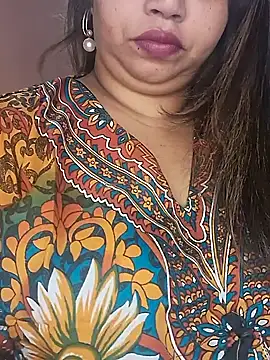 Snapshot of Ravina_patil1 chatting on January 2025 10:12:02 PM Ravina patil1 online show from January 2025 10:12:02 PM