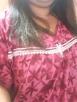 Snapshot of Ravina_patil1 chatting on February 2025 07:38:01 PM Ravina patil1 online show from February 2025 07:38:01 PM