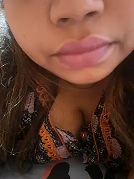 Snapshot of Ravina_patil1 chatting on October 2025 10:56:02 AM Ravina patil1 online show from October 2025 10:56:02 AM