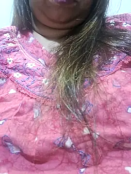 Snapshot of Ravina_patil1 chatting on November 2025 10:10:01 PM Ravina patil1 online show from November 2025 10:10:01 PM