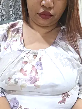 Ravina patil1 online show from April 2026 08:14:02 PM