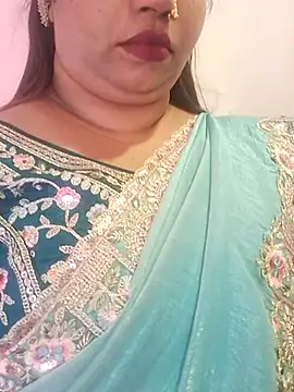 Snapshot of Ravina_patil1 chatting on June 2026 08:09:02 AM Ravina patil1 online show from June 2026 08:09:02 AM