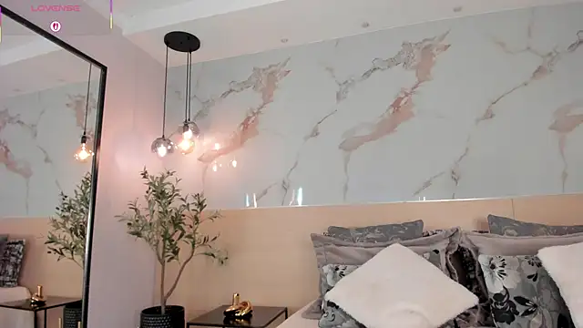 SteffanyBeck online show from April 2026 11:15:01 AM