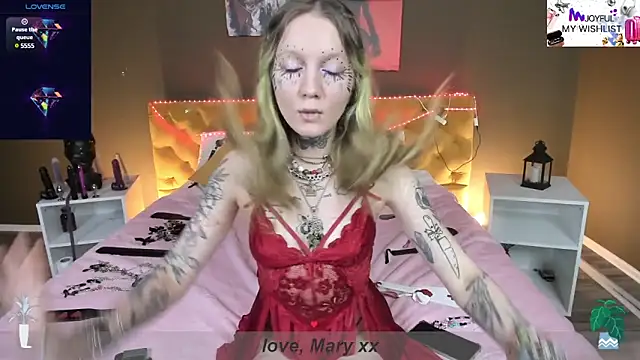 Mary Xextra online show from January 2025 02:23:01 AM