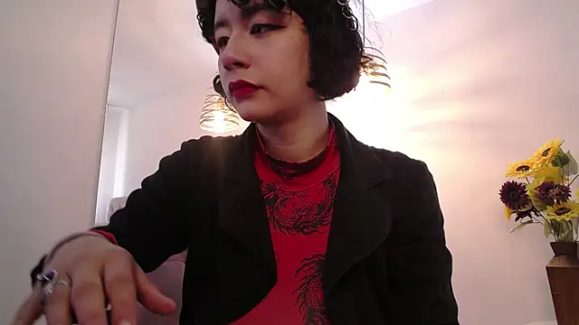 Moony 14 online show from March 2025 02:34:01 PM