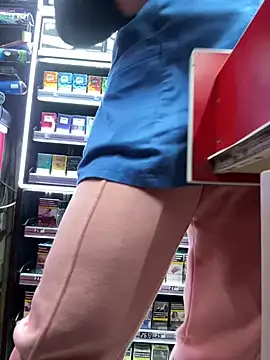 Snapshot of MikyVesela chatting on December 2024 05:55:01 PM MikyVesela online show from December 2024 05:55:01 PM