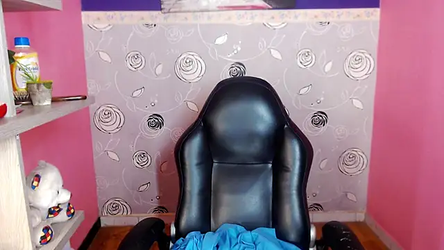 Snapshot of SaraSofia44 chatting on February 2025 02:37:01 AM SaraSofia44 online show from February 2025 02:37:01 AM