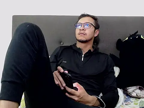 andy loverxx online show from February 2026 06:08:02 AM