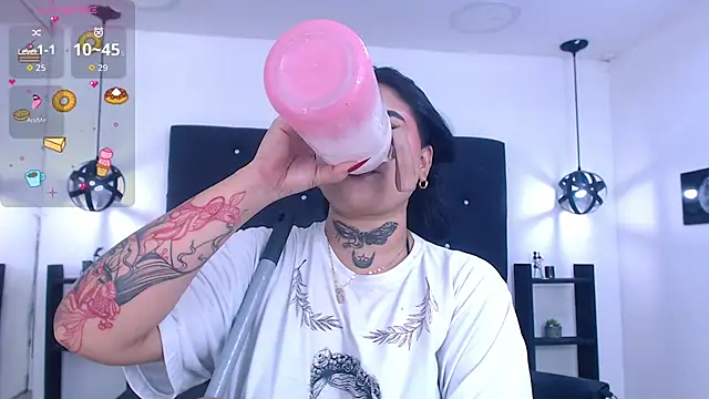 Mels  online show from November 2025 06:51:02 PM