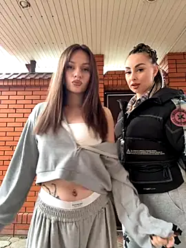 TwixCouple online show from November 2025 01:06:02 PM