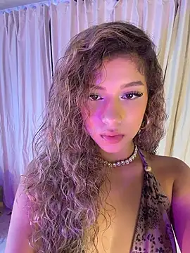 Snapshot of Melina-Smith chatting on July 2026 11:44:01 PM Melina-Smith online show from July 2026 11:44:01 PM