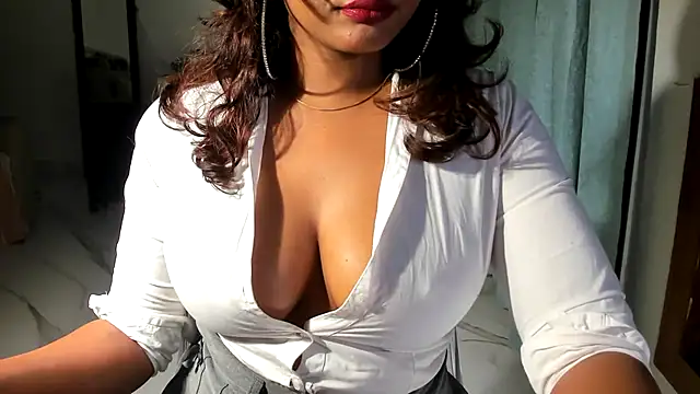 Snapshot of Bad_Girl_Kayra69 chatting on January 2026 06:55:02 PM Bad Girl Kayra69 online show from January 2026 06:55:02 PM