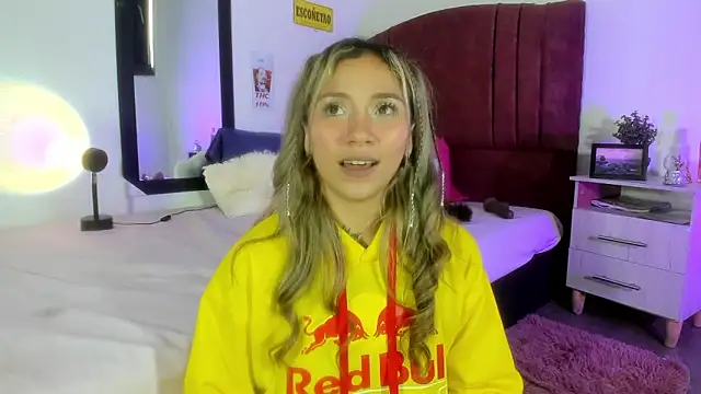 alisson zafiro  online show from January 2025 03:12:02 PM