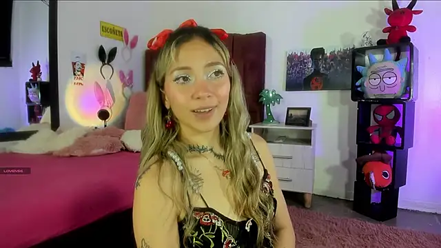 alisson zafiro  online show from February 2025 09:19:01 AM