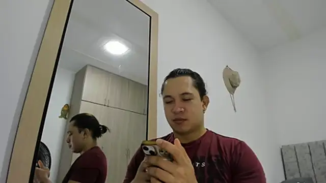 Valerioe online show from March 2026 12:05:03 PM