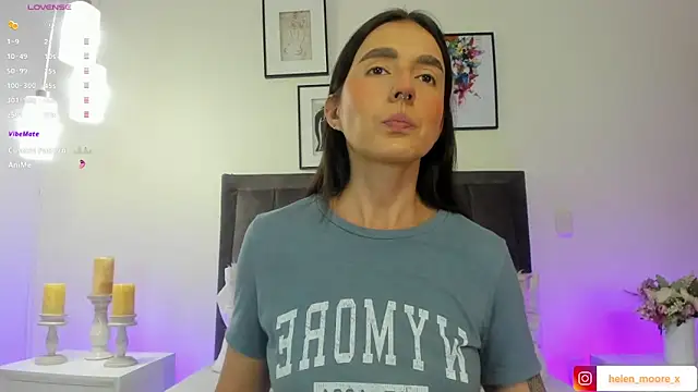 Snapshot of helen_mooree chatting on April 2026 12:43:01 PM helen mooree online show from April 2026 12:43:01 PM