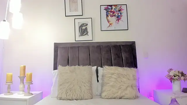 Snapshot of helen_mooree chatting on April 2026 01:01:02 PM helen mooree online show from April 2026 01:01:02 PM