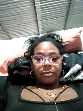 Snapshot of Melanie_candy_ chatting on October 2025 11:16:01 PM Melanie candy online show from October 2025 11:16:01 PM
