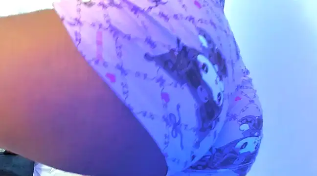 Lizzie Williams  online show from February 2025 07:15:01 AM