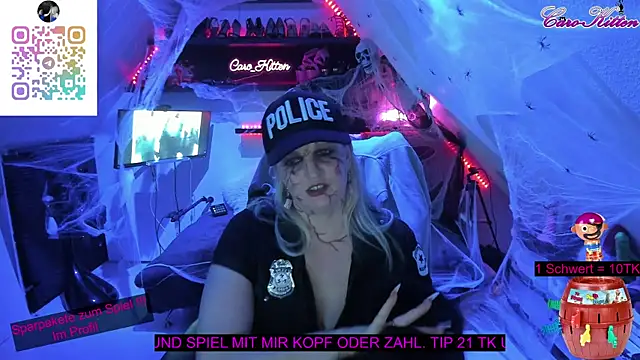 caro kitten online show from October 2025 06:09:01 PM