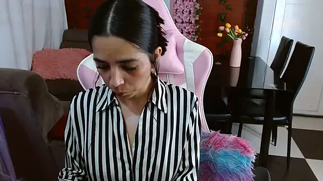 kendall all4u online show from April 2026 05:38:02 AM