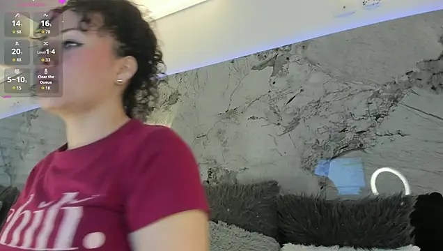 LIZ HOLMES online show from October 2025 11:07:01 AM