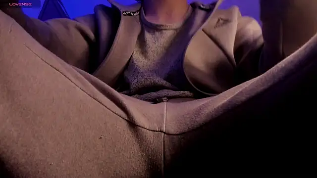 s sven03 online show from March 2026 11:57:02 PM