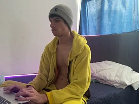Zlestkarr online show from June 2026 07:25:01 PM