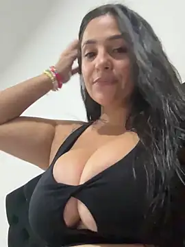 Taylortits online show from January 2025 11:59:01 PM