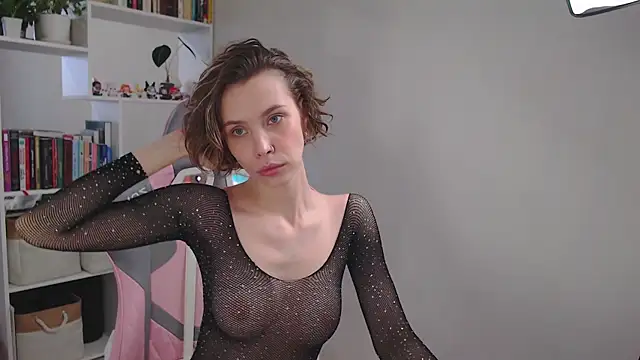 milly ross online show from January 2025 06:43:02 AM