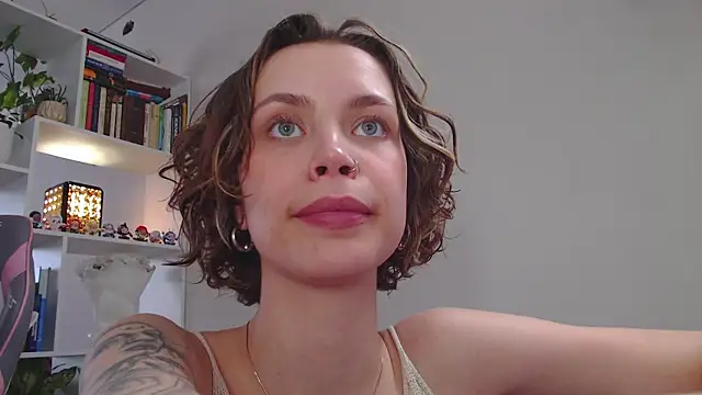 milly ross online show from February 2025 10:00:02 AM