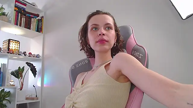 milly ross online show from February 2025 09:43:01 AM