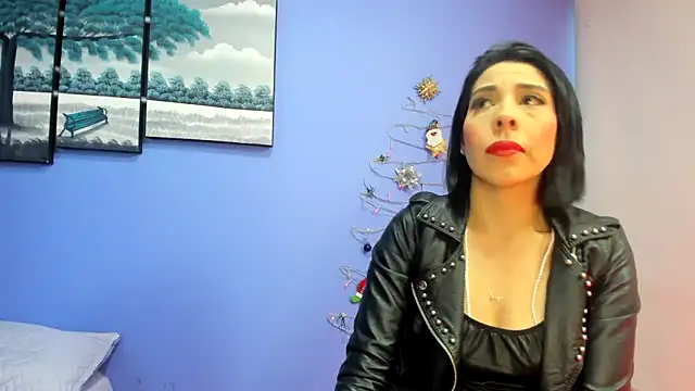 AdelleLennox cg online show from December 2024 11:13:01 AM