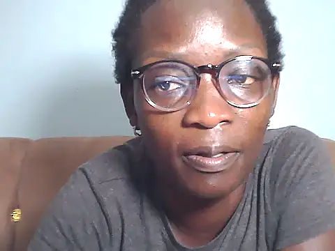 Snapshot of Sexy-BlackGold chatting on November 2025 07:57:01 PM Sexy-BlackGold online show from November 2025 07:57:01 PM