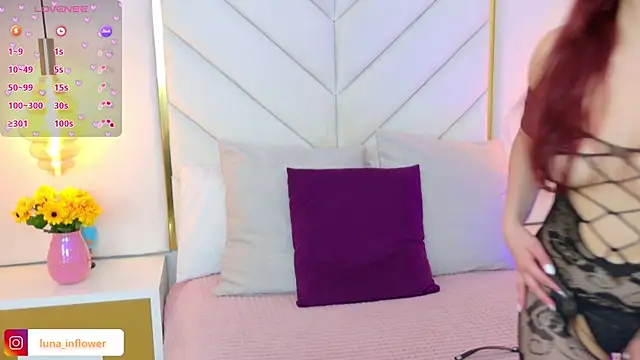 Snapshot of Flor_delunaa chatting on May 2026 01:05:02 PM Flor delunaa online show from May 2026 01:05:02 PM