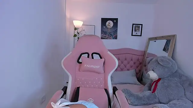 Adria ross online show from February 2025 12:24:01 PM