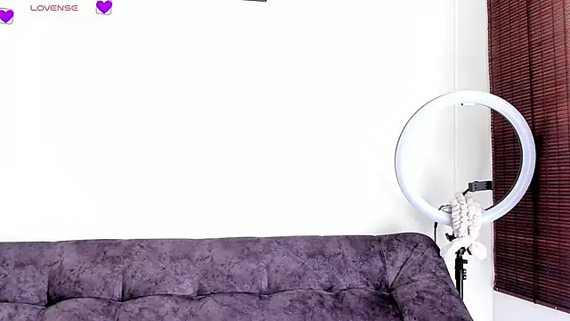 VeronicaTonu online show from October 2025 03:10:02 PM