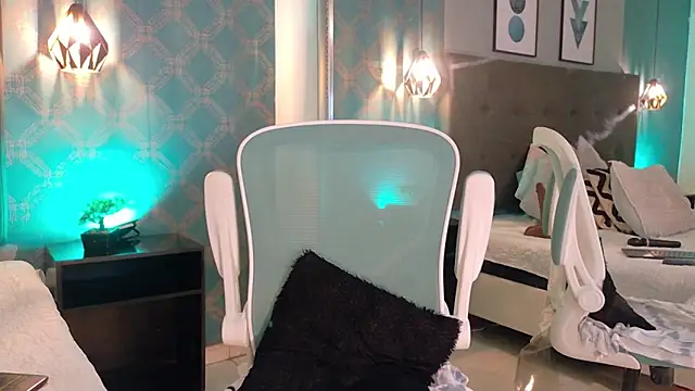 AmbarRoberts  online show from February 2026 02:01:02 PM