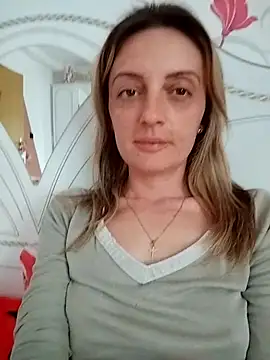 SophyGirl online show from March 2026 01:04:01 PM