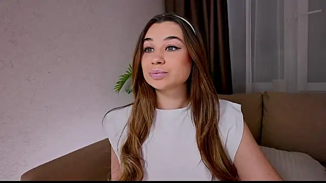 divetagrace online show from March 2025 04:12:02 PM