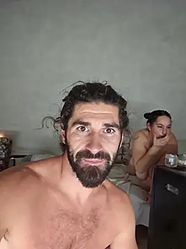 Snapshot of Mariusvidican chatting on October 2025 07:48:01 PM Mariusvidican online show from October 2025 07:48:01 PM