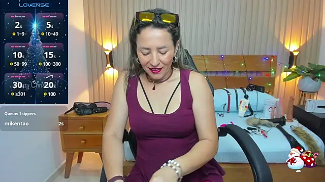 Snapshot of luciana_ballesteros_ chatting on December 2024 12:38:01 PM luciana ballesteros online show from December 2024 12:38:01 PM