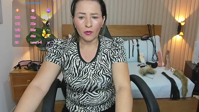 Snapshot of luciana_ballesteros_ chatting on February 2025 12:34:01 PM luciana ballesteros online show from February 2025 12:34:01 PM