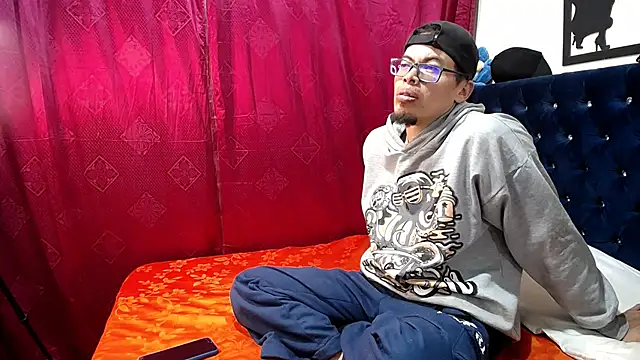 Snapshot of diego_sw09 chatting on December 2025 03:45:02 AM diego sw09 online show from December 2025 03:45:02 AM