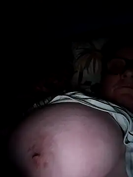 Snapshot of poussychats chatting on January 2025 12:57:02 AM poussychats online show from January 2025 12:57:02 AM