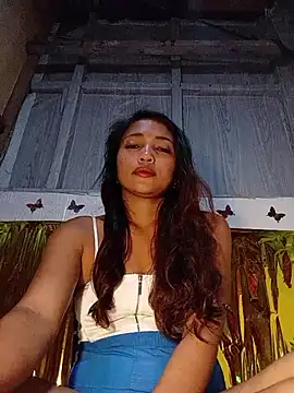 Snapshot of prettybella4u chatting on June 2026 01:33:01 PM prettybella4u online show from June 2026 01:33:01 PM