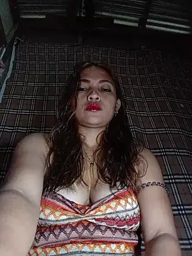 Snapshot of prettybella4u chatting on July 2026 11:54:02 PM prettybella4u online show from July 2026 11:54:02 PM