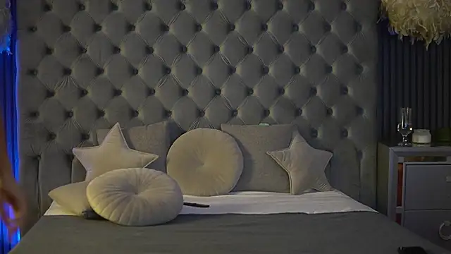 AmelyNoir online show from September 2025 06:55:01 PM